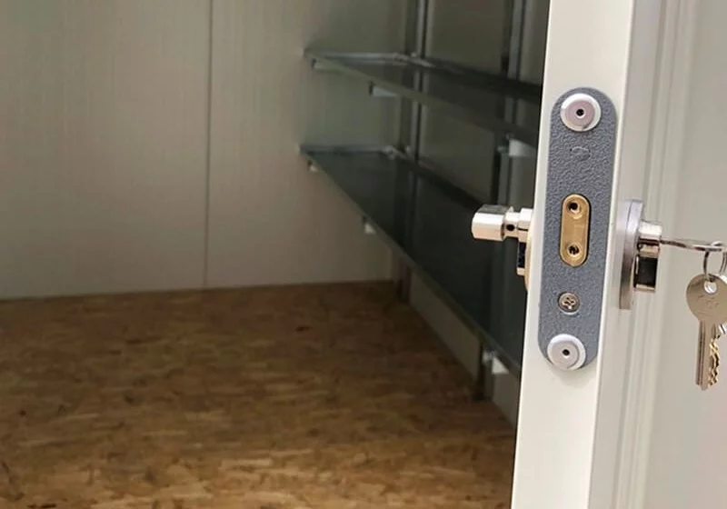 Gedämmter Flat-Pack-Container 3 × 2 m, Türansicht Gedämmter Flat-Pack-Container 3 × 2 m, Türansicht, EMC Containerhandel GmbH, Duisburg