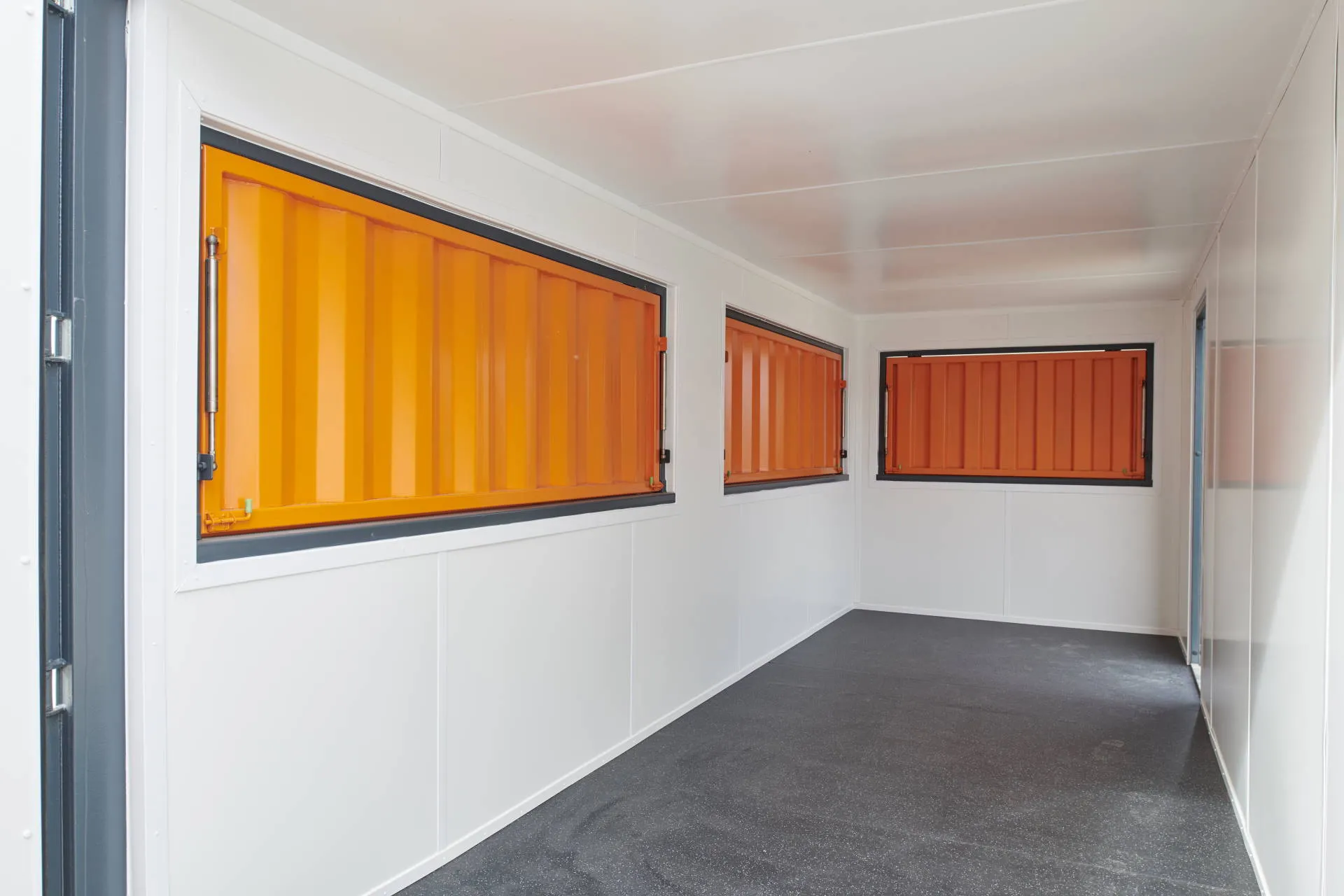 20 Fuß Verkaufscontainer, Café und Kiosk, Gesamtansicht 20 Fuß Verkaufscontainer, Café und Kiosk, Gesamtansicht, EMC Containerhandel GmbH, Duisburg